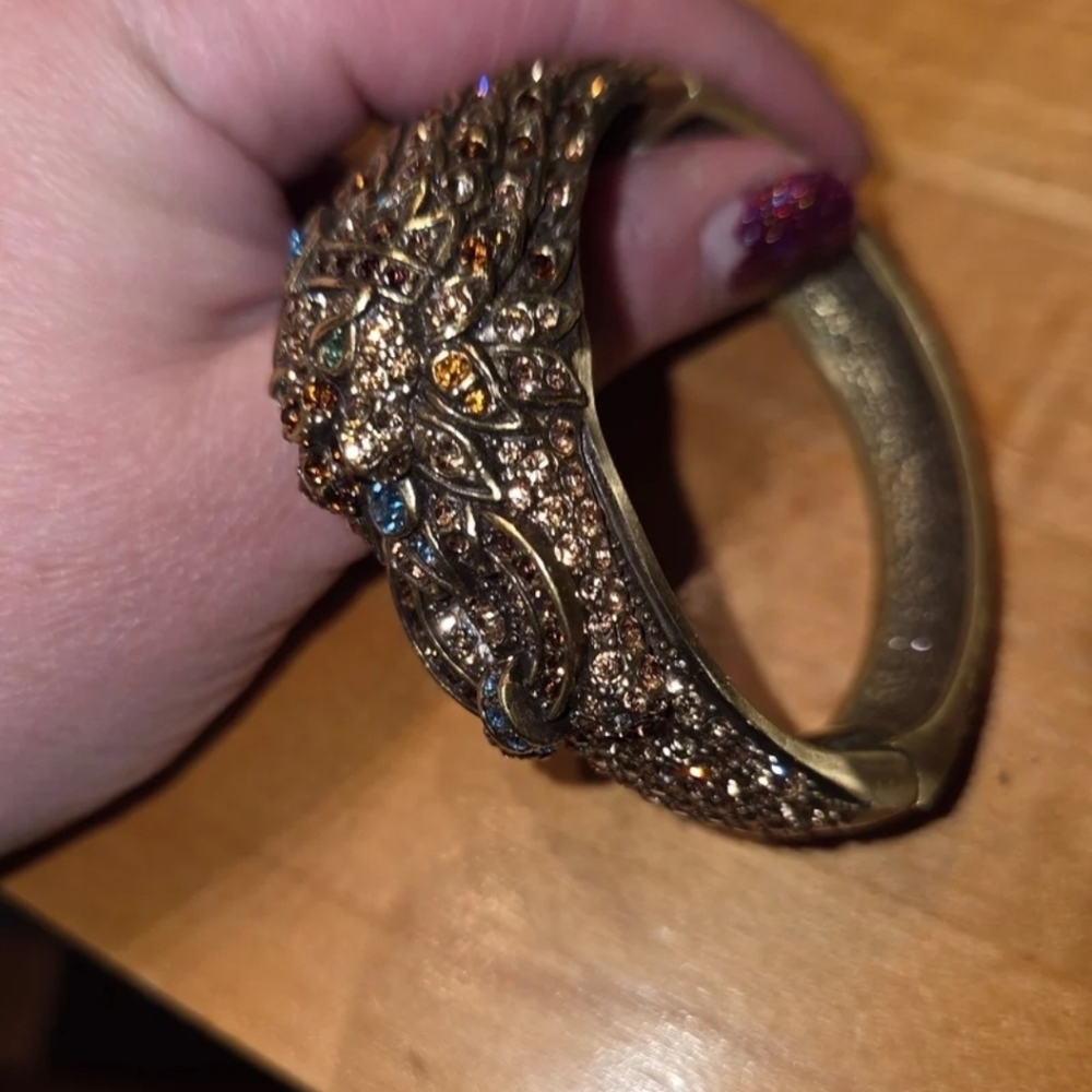 Heidi Daus Lion Cuff Crystal Bracelet Beautiful - Picture 7 of 10
